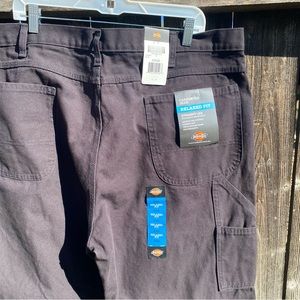 NWT Dickies straight leg relaxed fit carpenter jean size 42x30